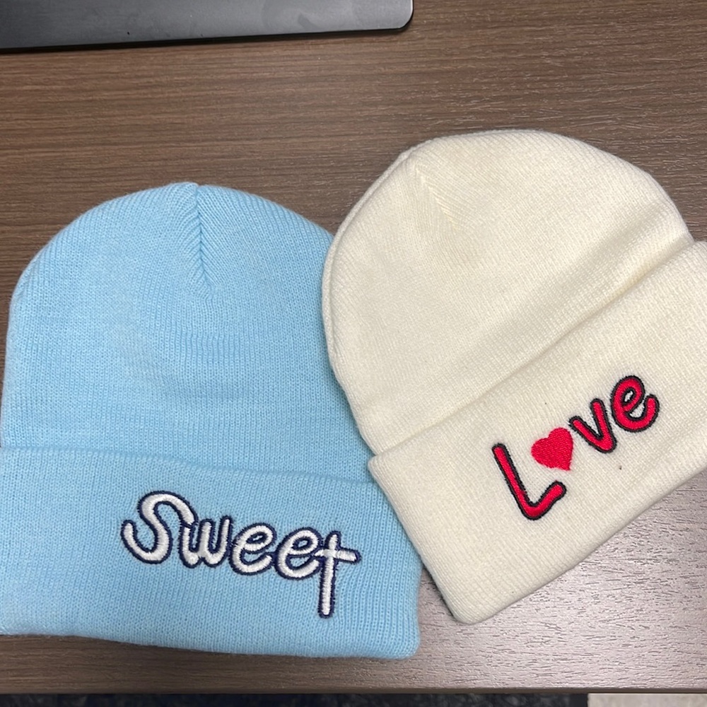 Set of two beanies